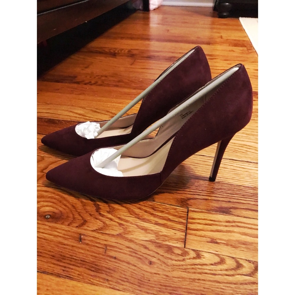 Charles David suede Parker pumps
